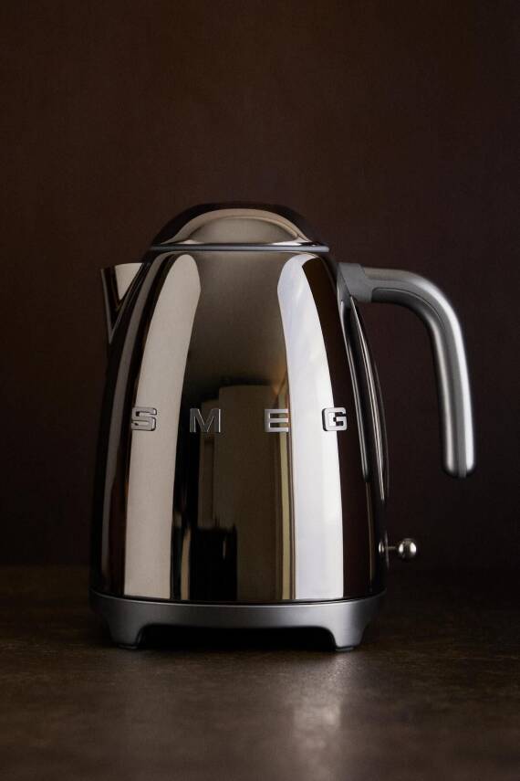 Smeg KLF03SSEU Krom 2400 Watt 1.7 Litre Çelik Kettle - 1