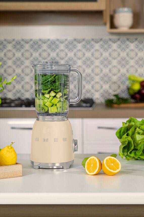 Smeg BLF03CREU Krem Smoothie Blender - 2