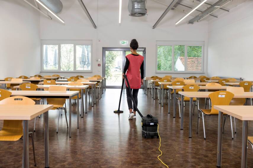Karcher 1.527-205.0 T 11/1 Classic HEPA Re Plast Elektrik Süpürgesi - 5